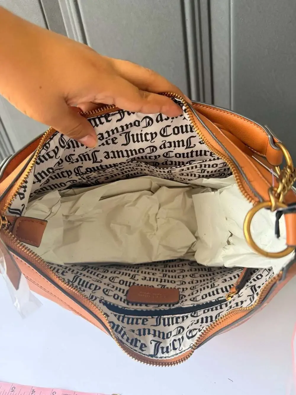 Juicy Couture In Her Juicy Era Hobo Bag in Cinnamon